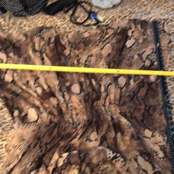 Brown & black reptile print semi  sheer cover up ,Tunic / Poncho like new - Picture 9 of 13